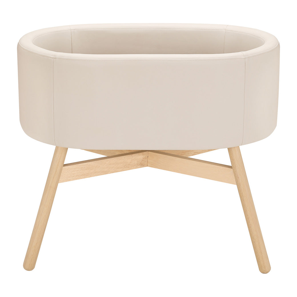 Front view of Babyletto GATHRE Capsule Bassinet in -- Color_Ivory