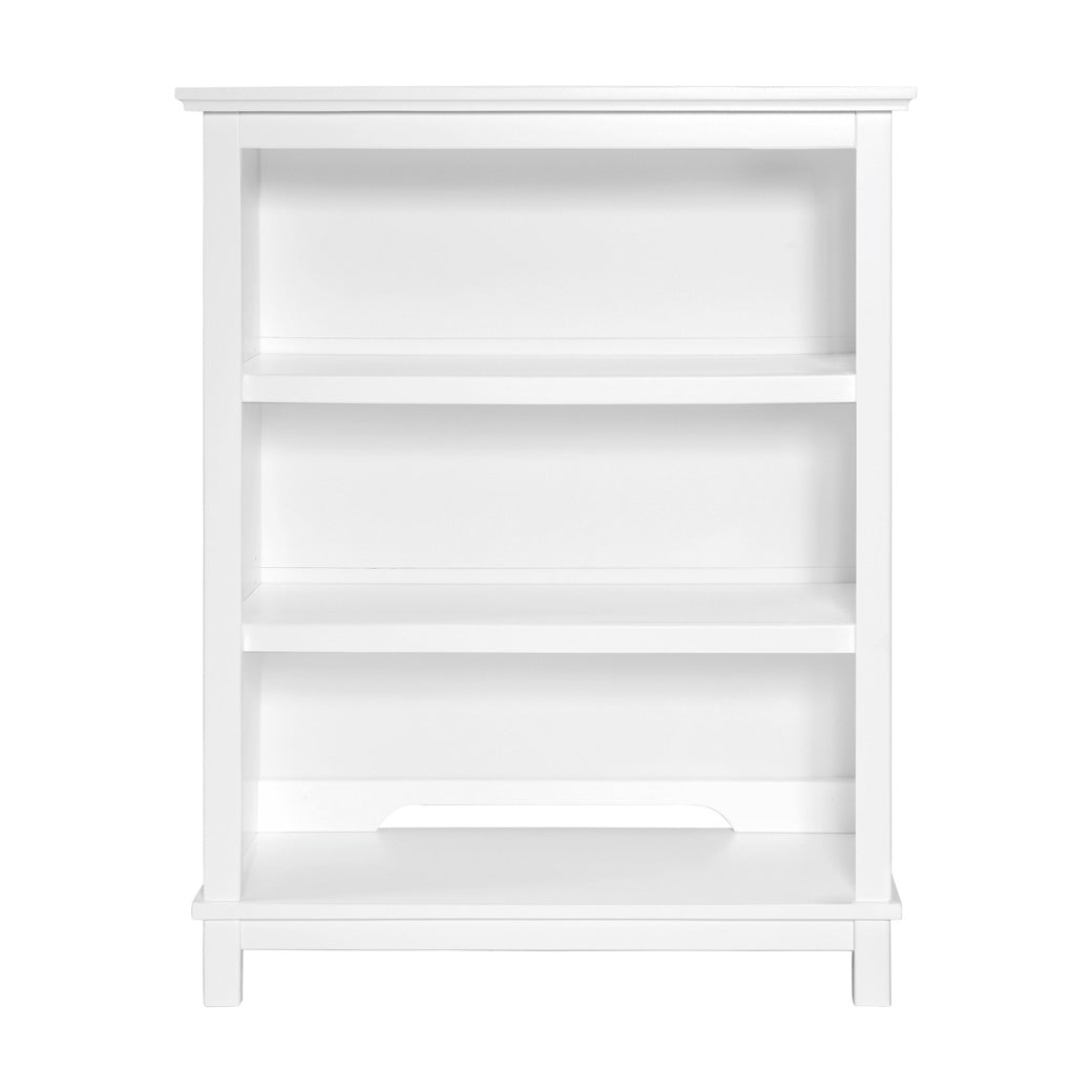 Front view of DaVinci Autumn Bookcase/Hutch in -- Color_White