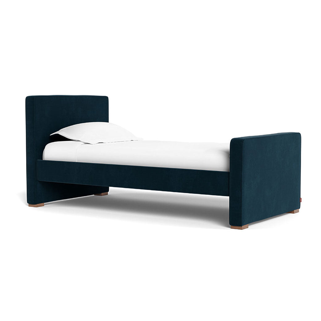 Monte Dorma Bed with high headboard and high footboard in -- Color_Navy Velvet _ High _ High