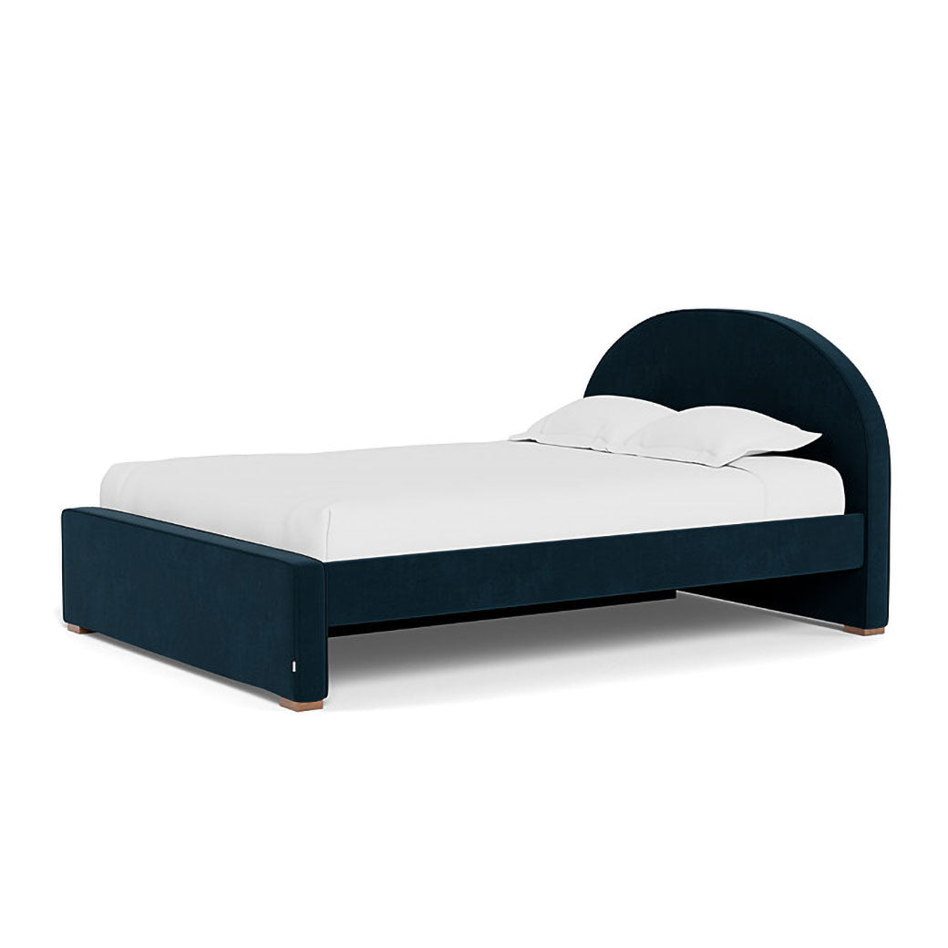 Right side view of Monte Luna Queen/King Bed one trundle in -- Color_Navy Velvet _ 1 Trundle Bed