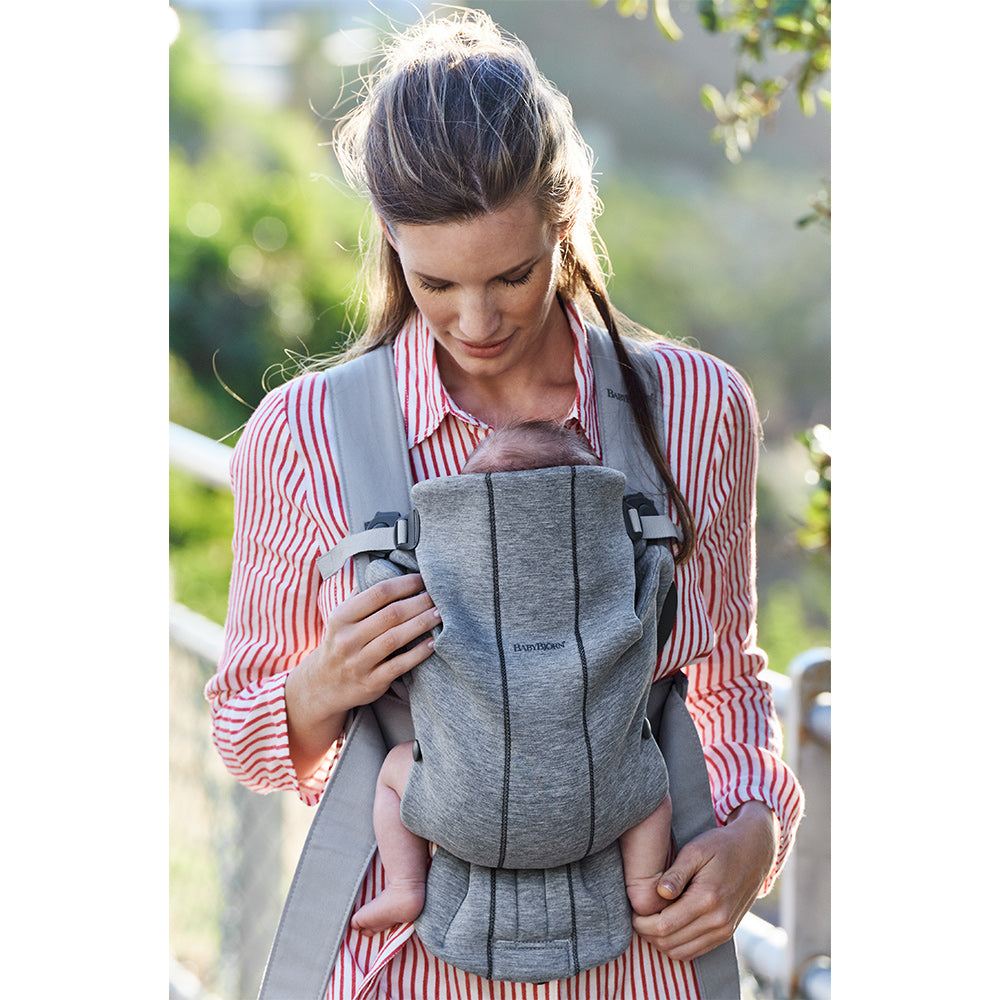 BABYBJÖRN Baby Carrier Mini in -- Color_Light Gray 3D Jersey