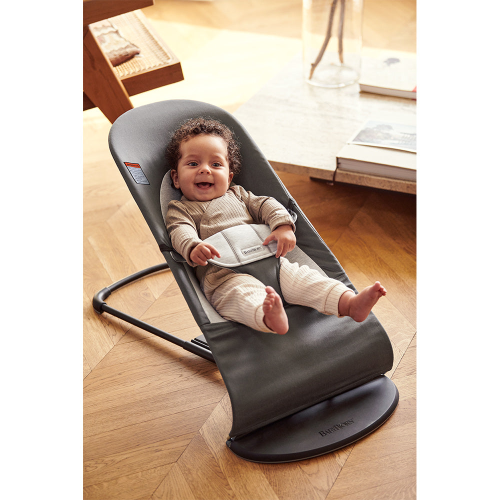 Laughing baby in BABYBJÖRN Bouncer Balance Soft in -- Color_Dark Gray/Gray Woven/Jersey