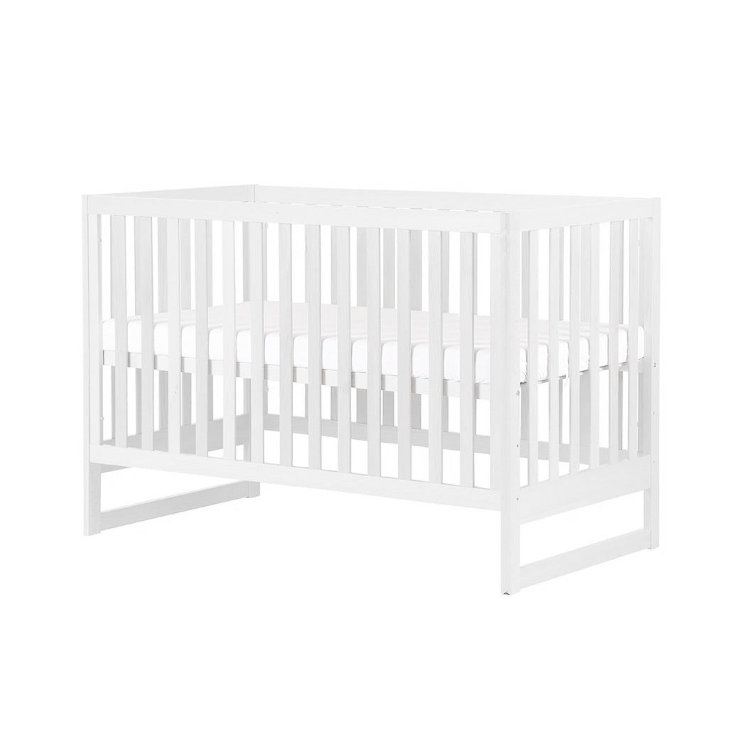 Dadada Austin 3-in-1 Crib in -- Color_White