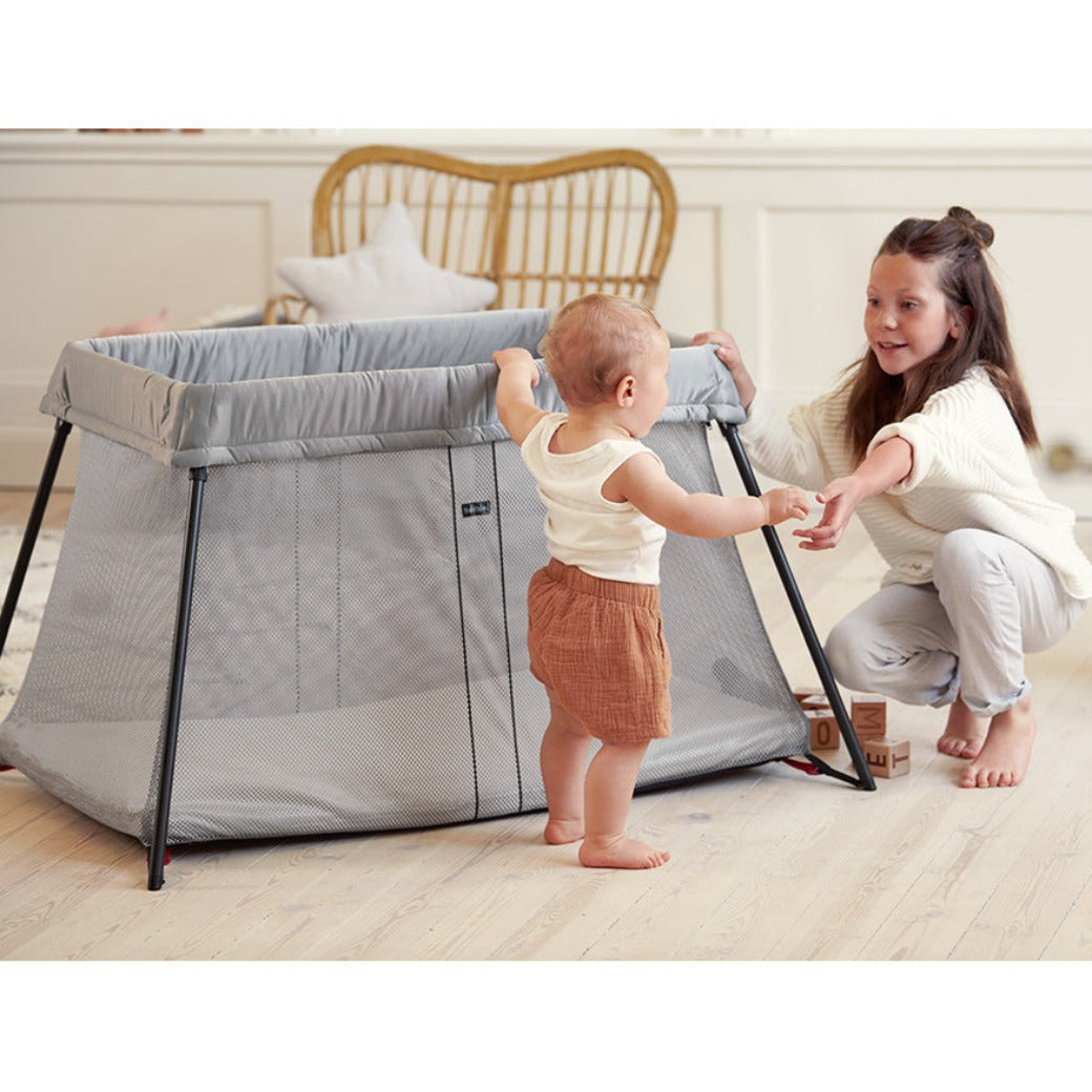 Travel Crib Light + Fitted Sheet Bundle