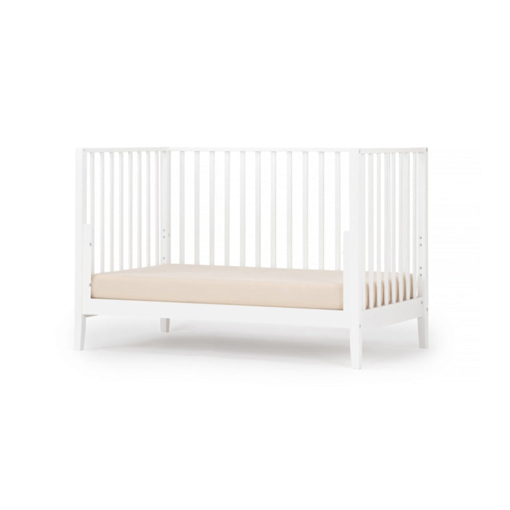 Dadada Lala 3-in-1 Convertible Crib as daybed in - Color_White