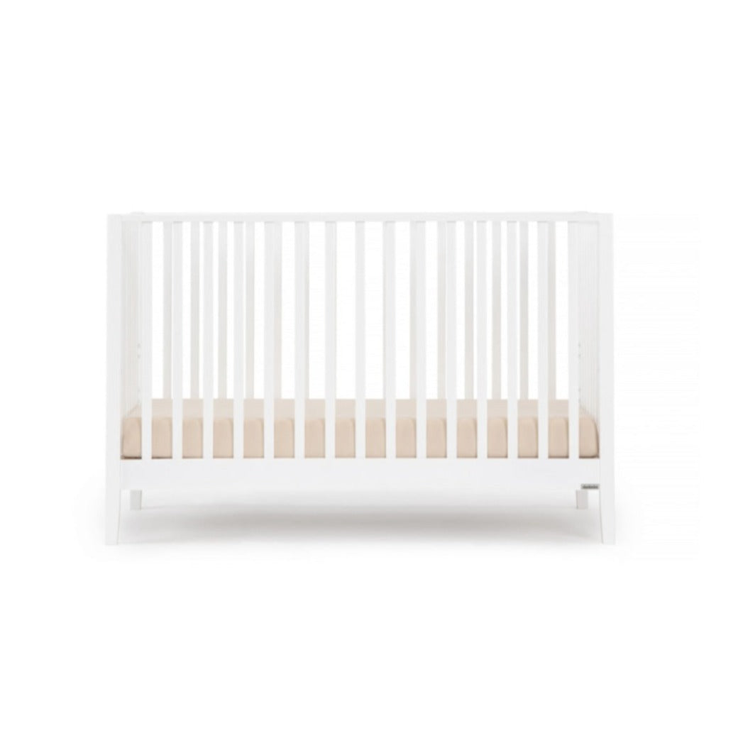 Dadada Lala 3-in-1 Convertible Crib in - Color_White