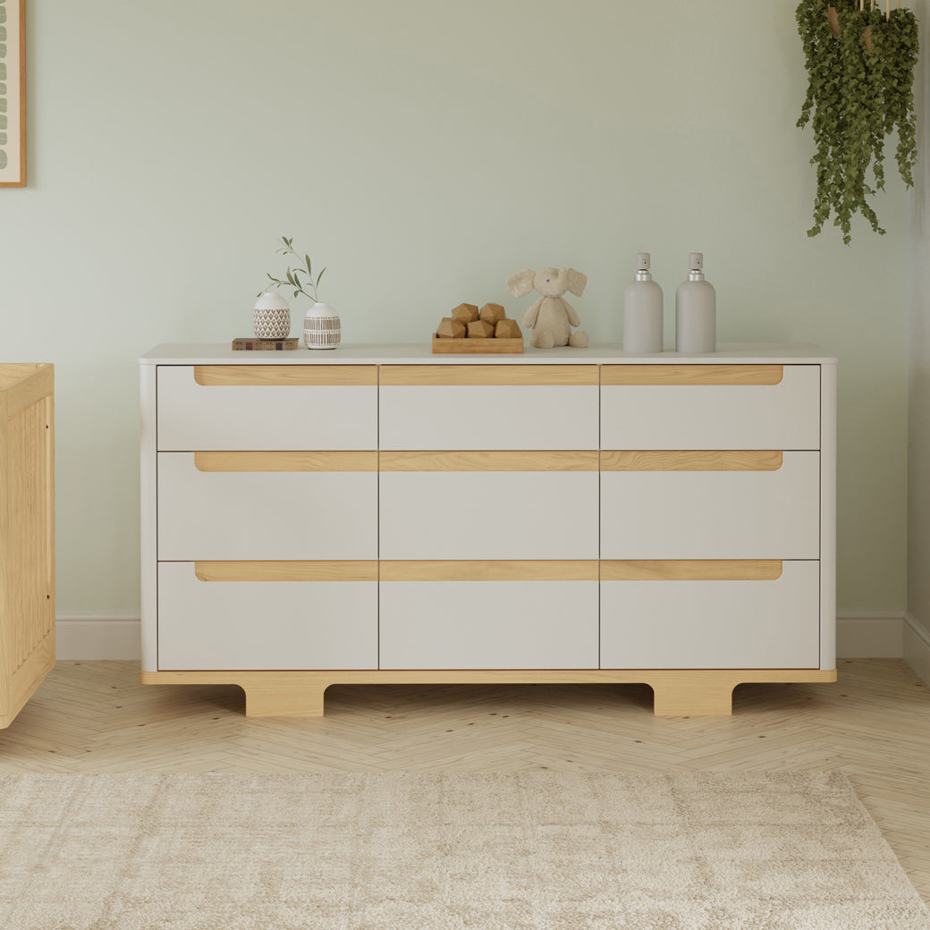 Yuzu 9-Drawer Dresser