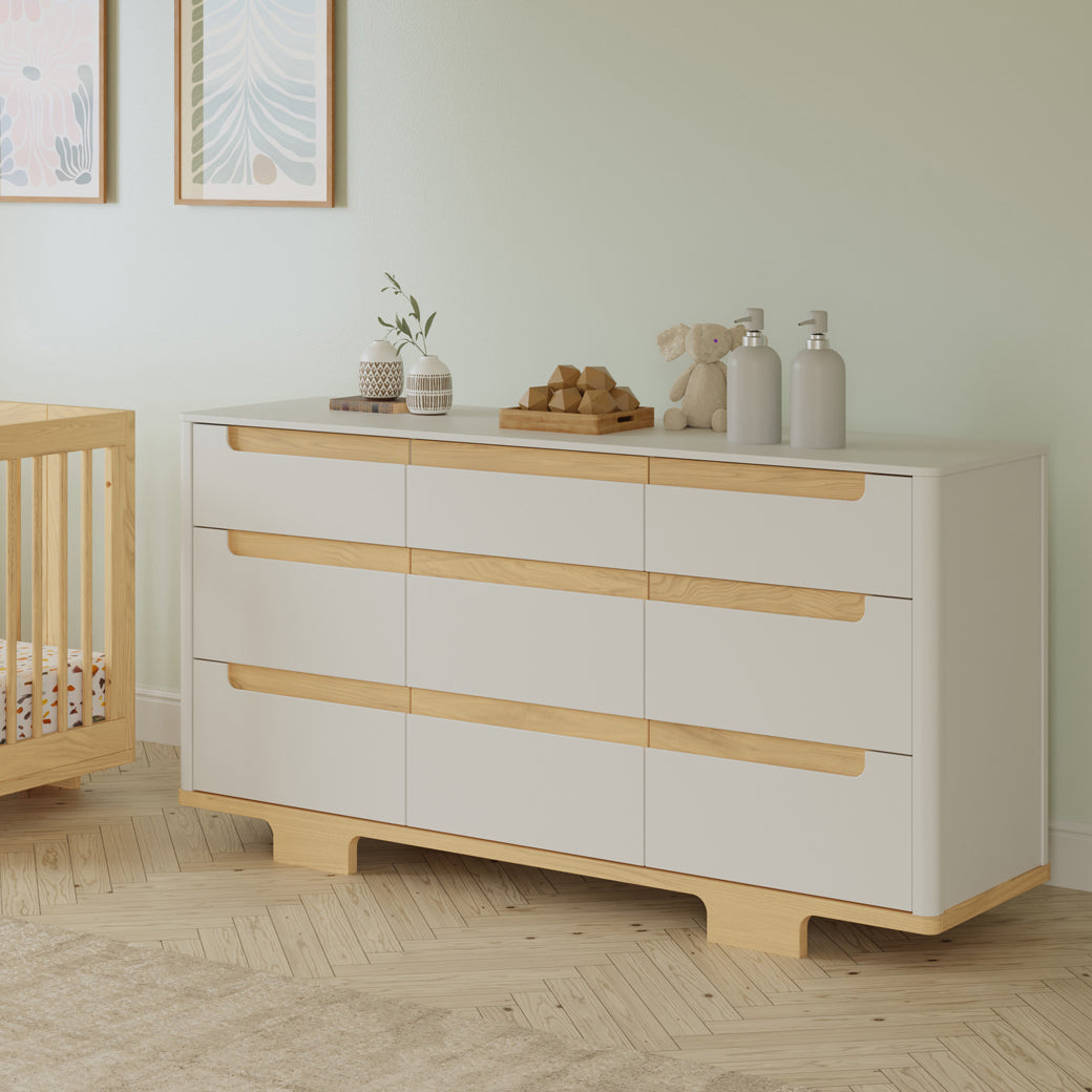 Yuzu 9-Drawer Dresser