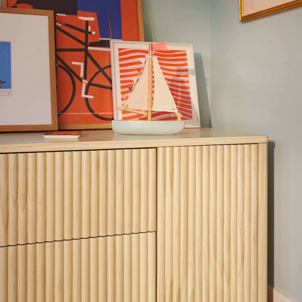 Pogo Tambour Dresser