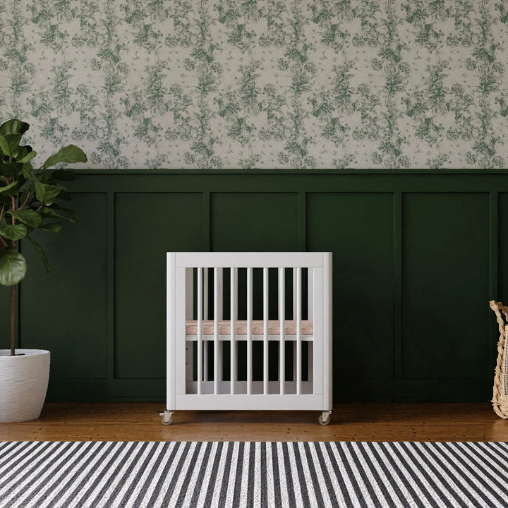 Yuzu 8-In-1 Convertible Crib With All Stages Conversion Kits