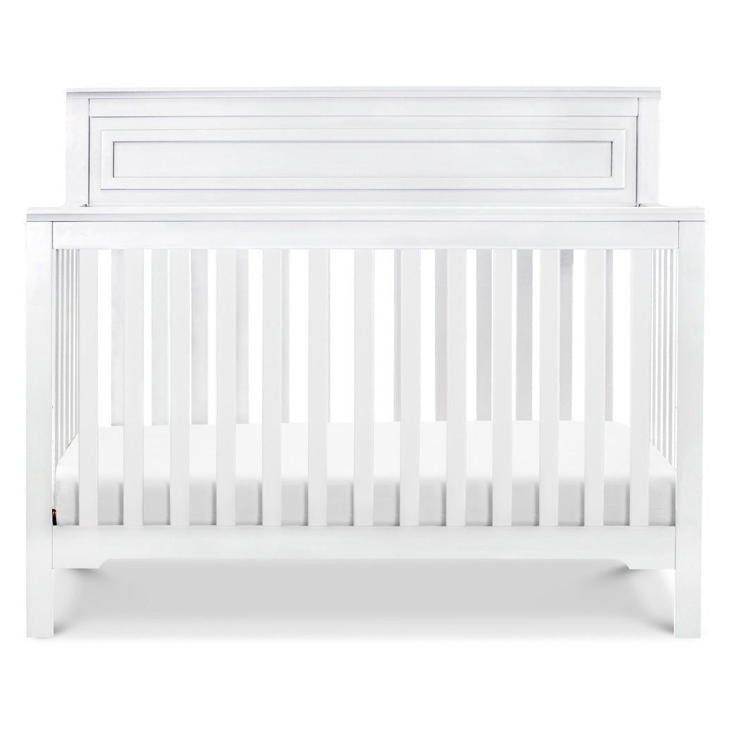Front view of DaVinci Autumn 4-in-1 Convertible Crib in -- Color_White