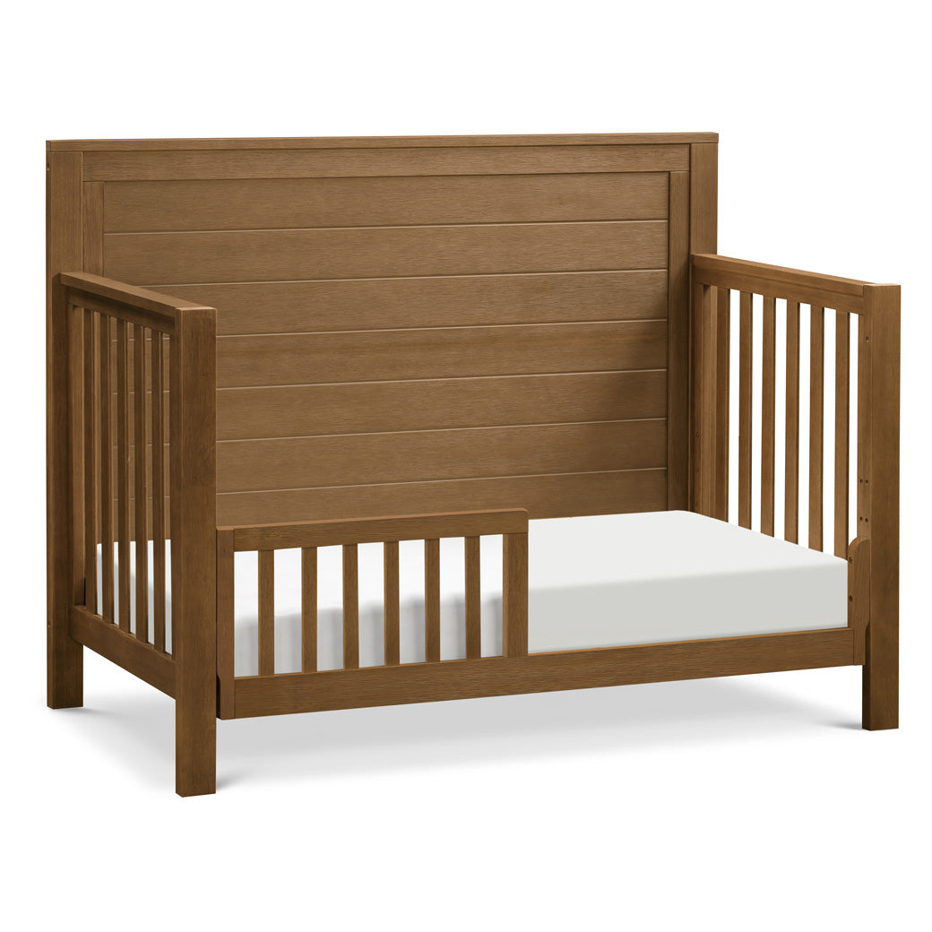 DaVinci Fairway 4-in-1 Convertible Crib in -- Color_Stablewood