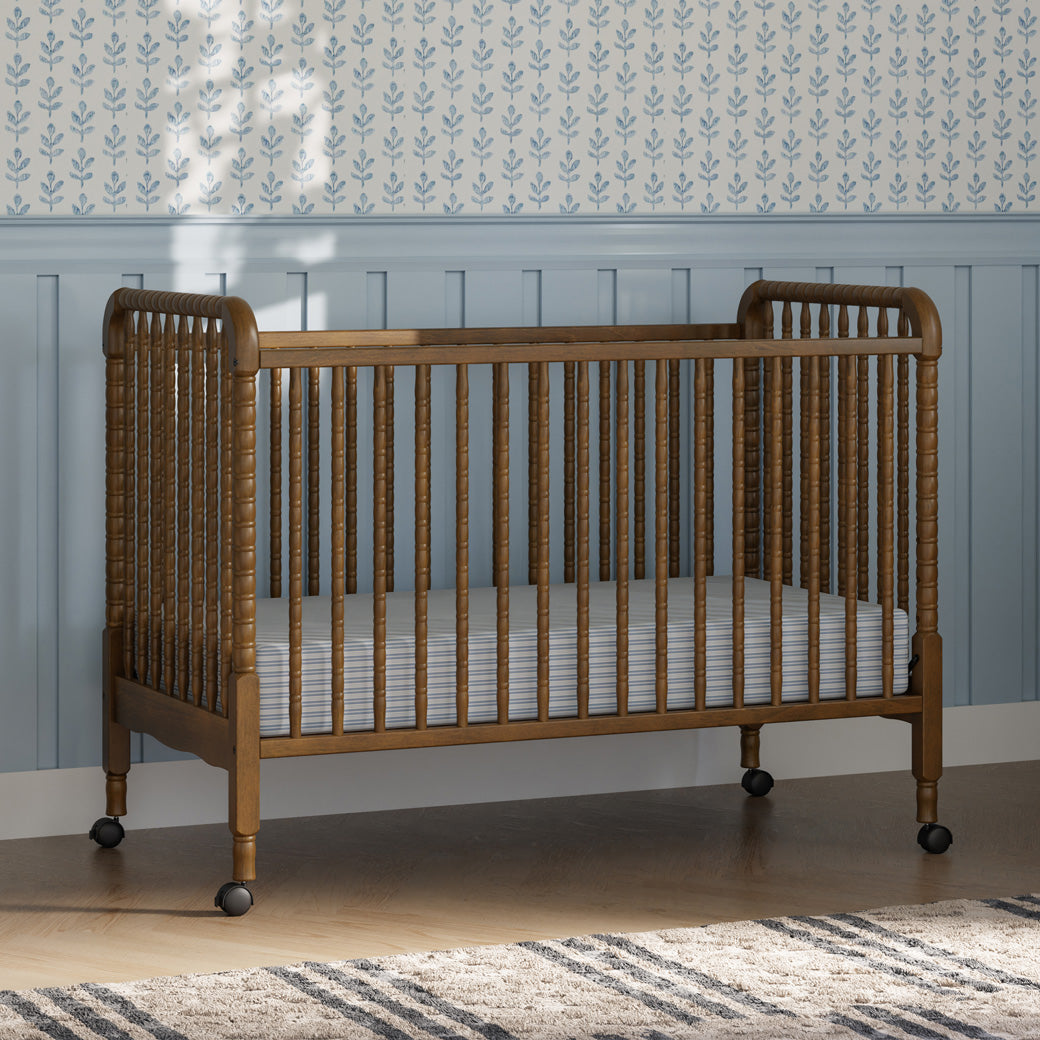 Jenny Lind 3-in-1 Convertible Crib