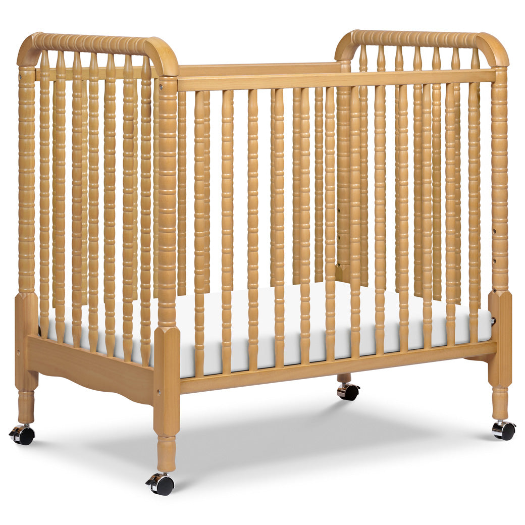 Jenny Lind 3-in-1 Convertible Mini Crib