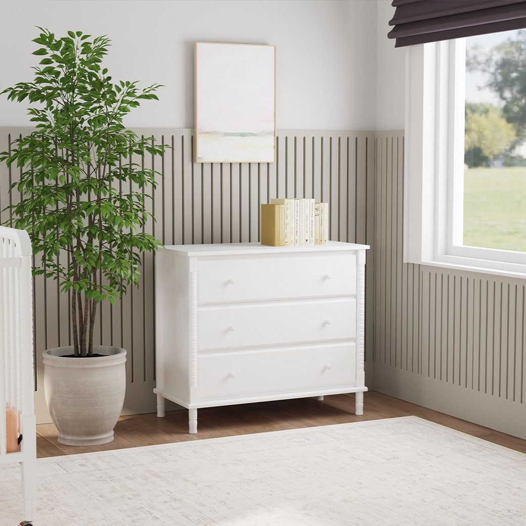 DaVinci Jenny Lind Spindle 3-Drawer Dresser | Modern Nursery™