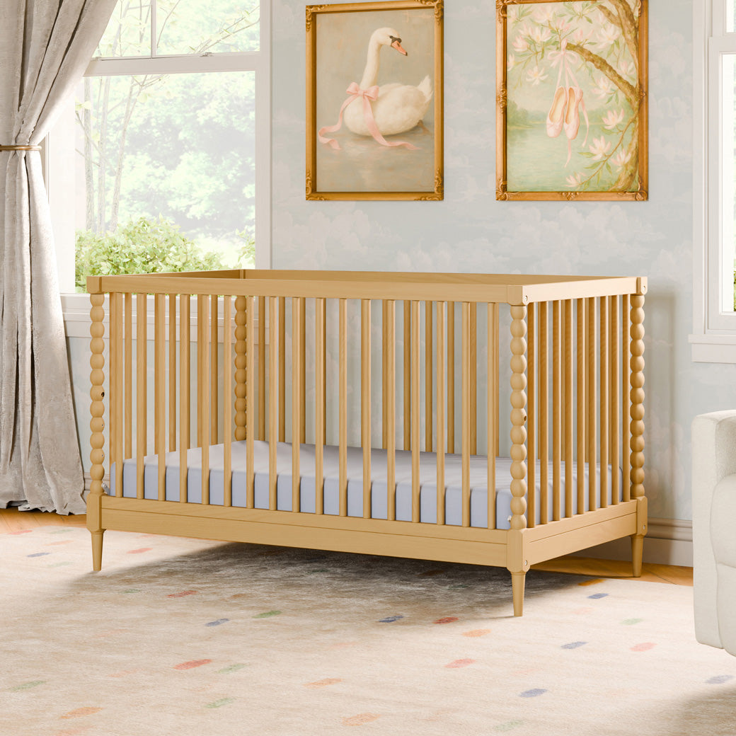 Lainey Bobbins 3-in-1 Convertible Crib