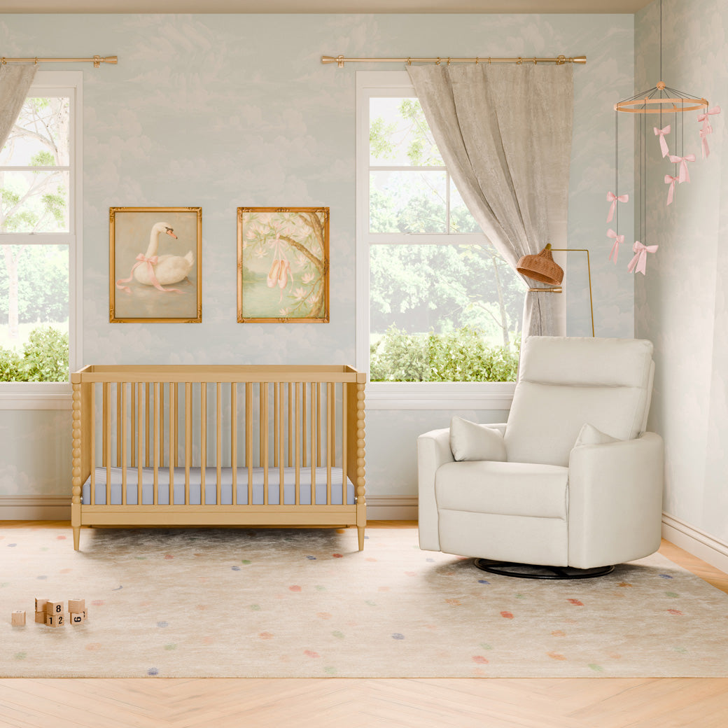 Lainey Bobbins 3-in-1 Convertible Crib
