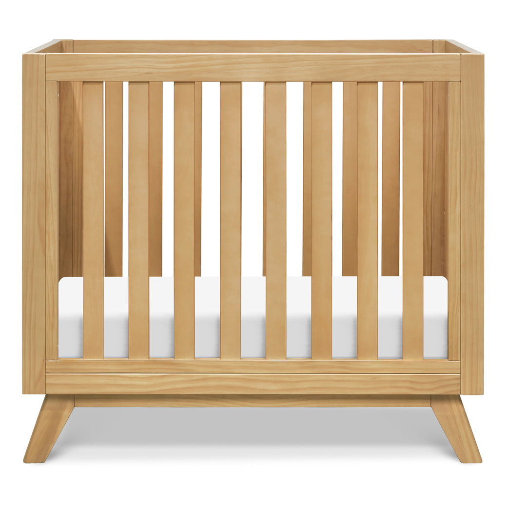 DaVinci Otto 3in1 Convertible Mini Crib Modern Nursery