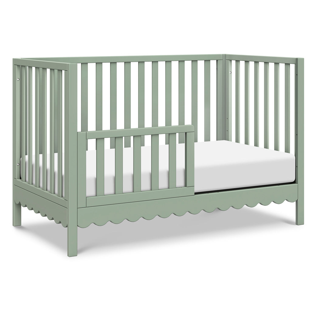 Sammy Scallop 4-in-1 Convertible Crib