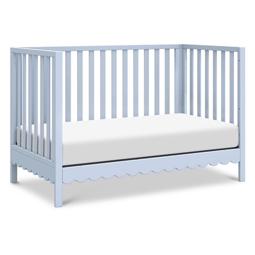 Sammy Scallop 4-in-1 Convertible Crib