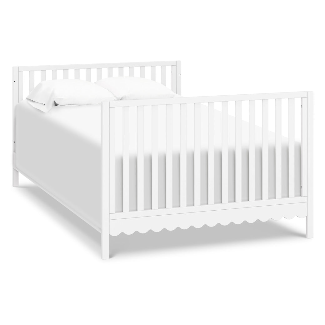 Sammy Scallop 4-in-1 Convertible Crib