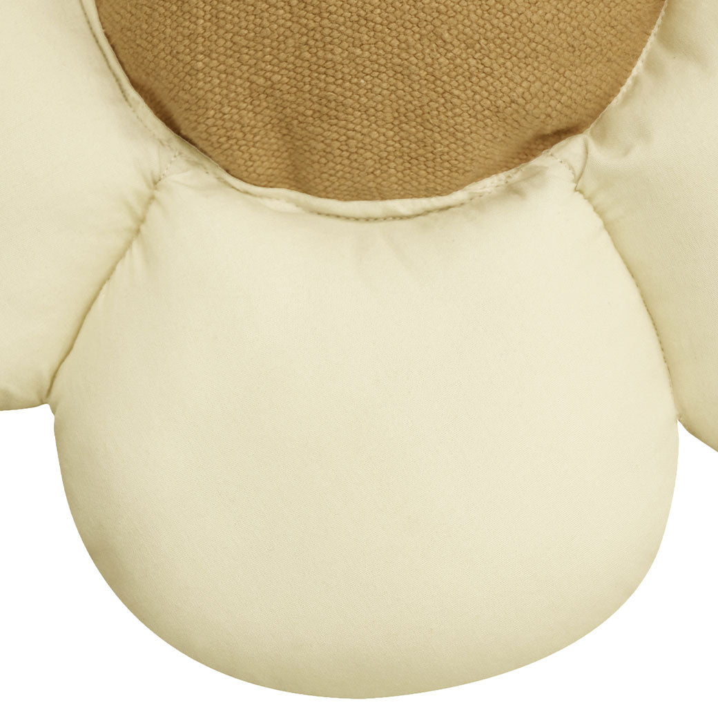 Little Daisy Cushion