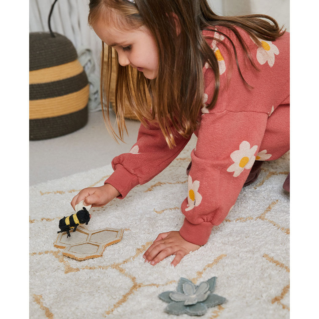 Pollination Play Rug