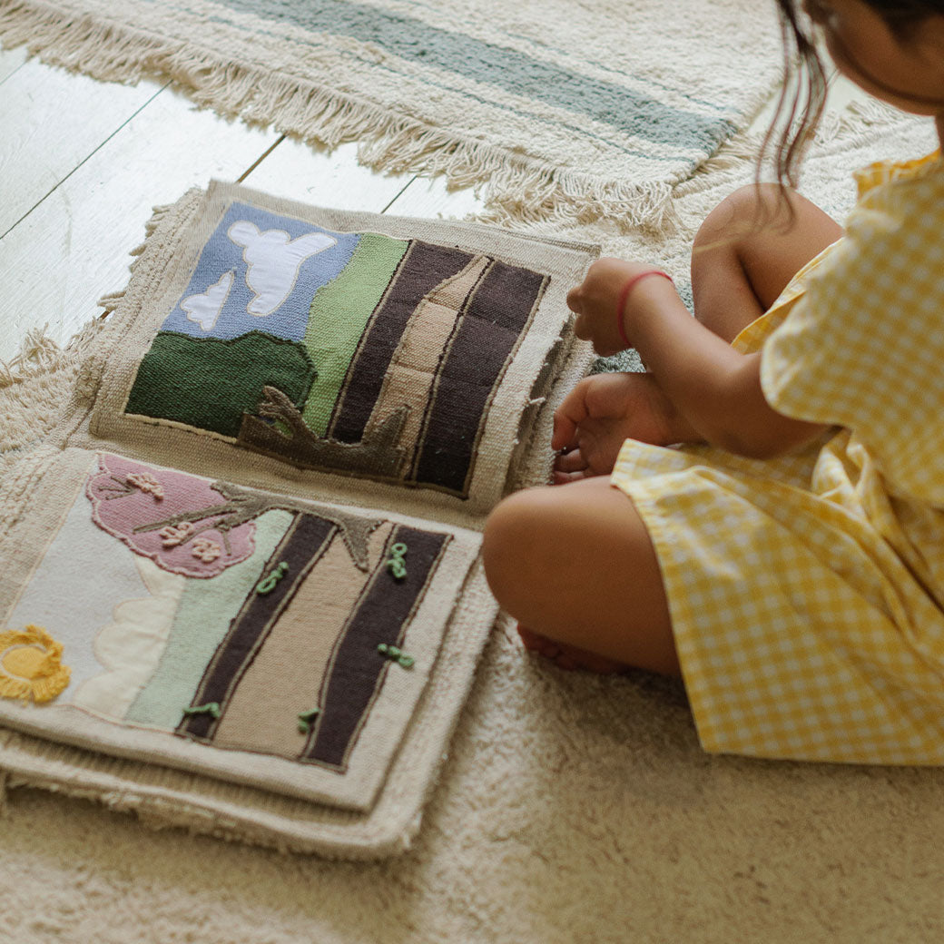 Cool Kids Eat Healthy Textile Book