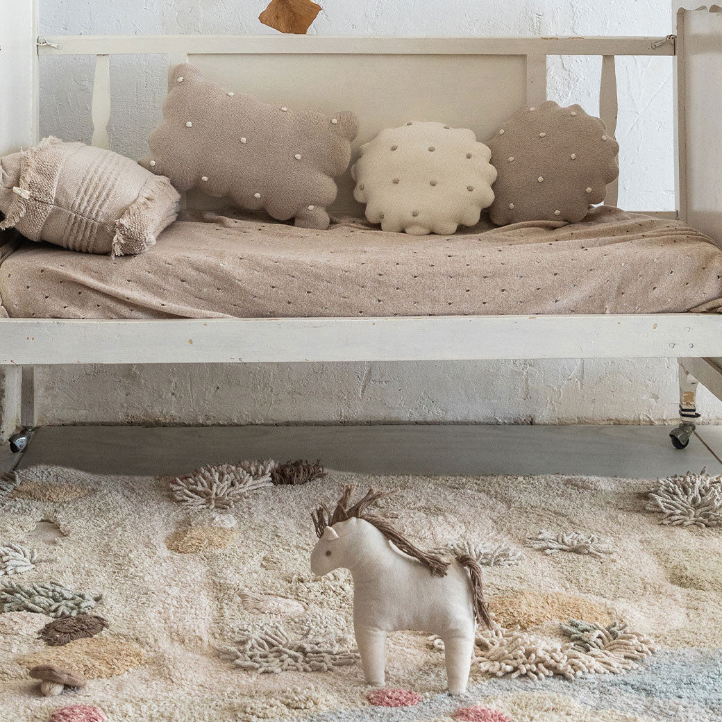 Round Knitted Cushion