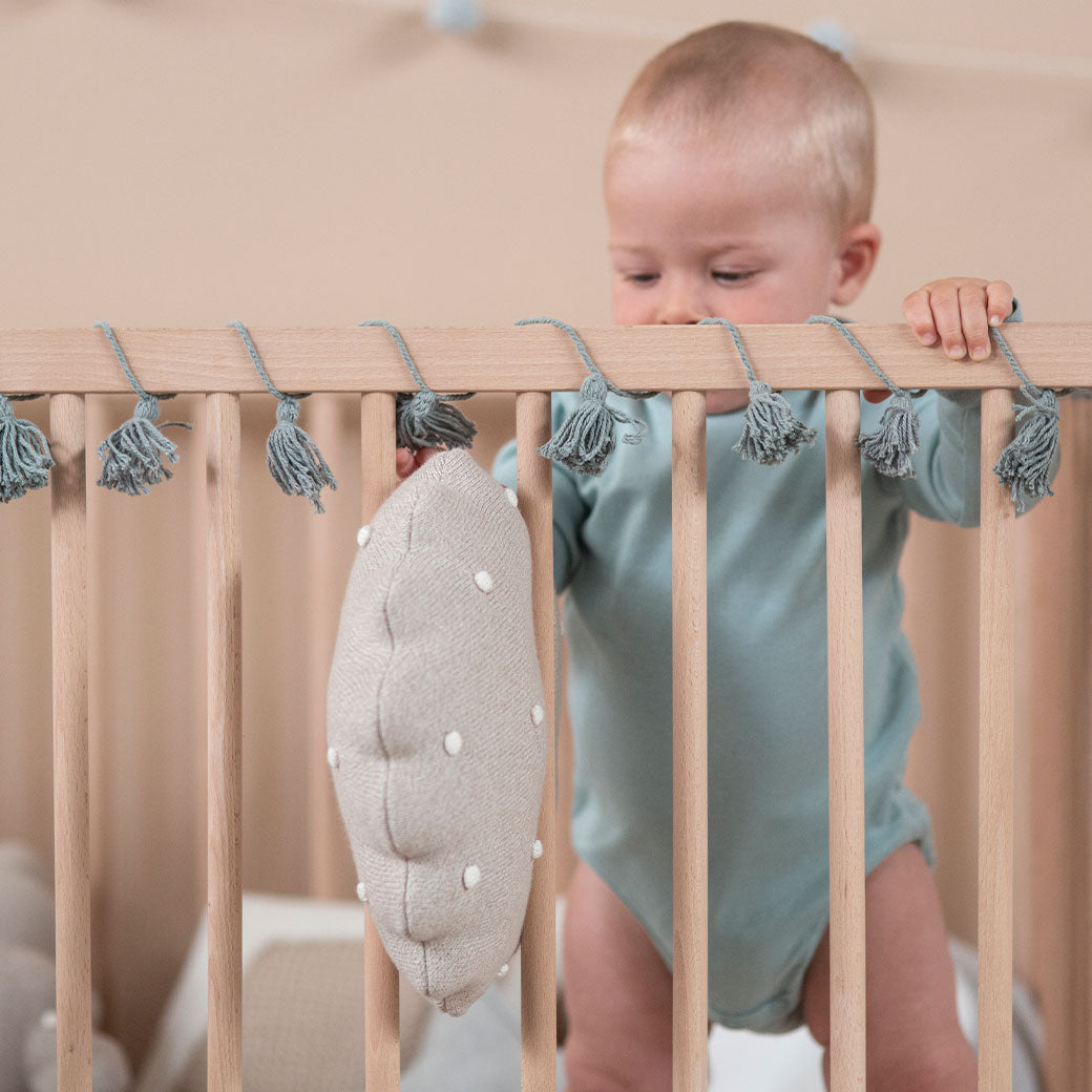 Round Knitted Cushion