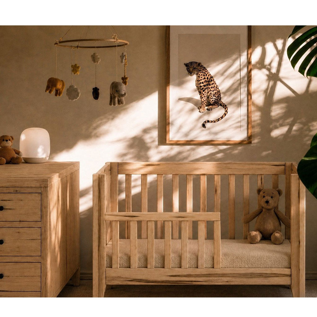 Mira Crib