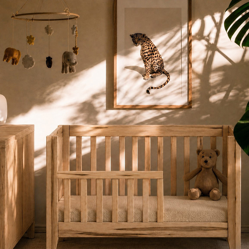 Mira Crib