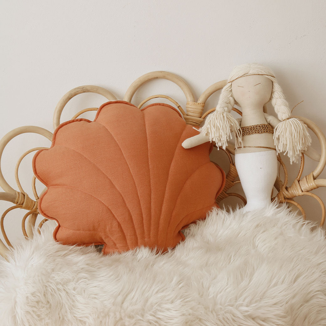 Linen Shell Pillow