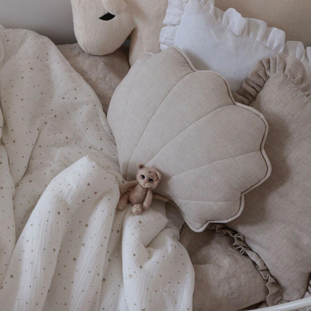 Linen Shell Pillow