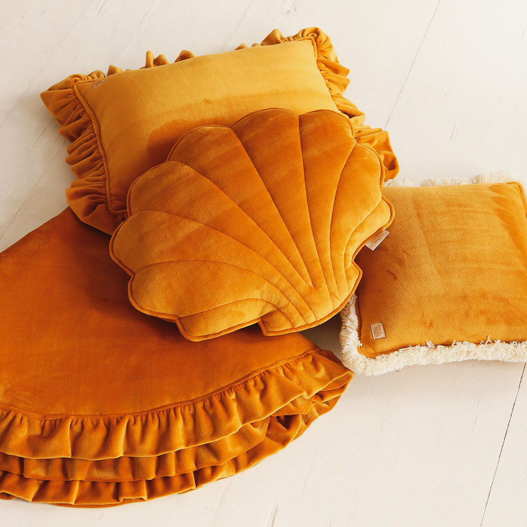 Round Mat with Frill