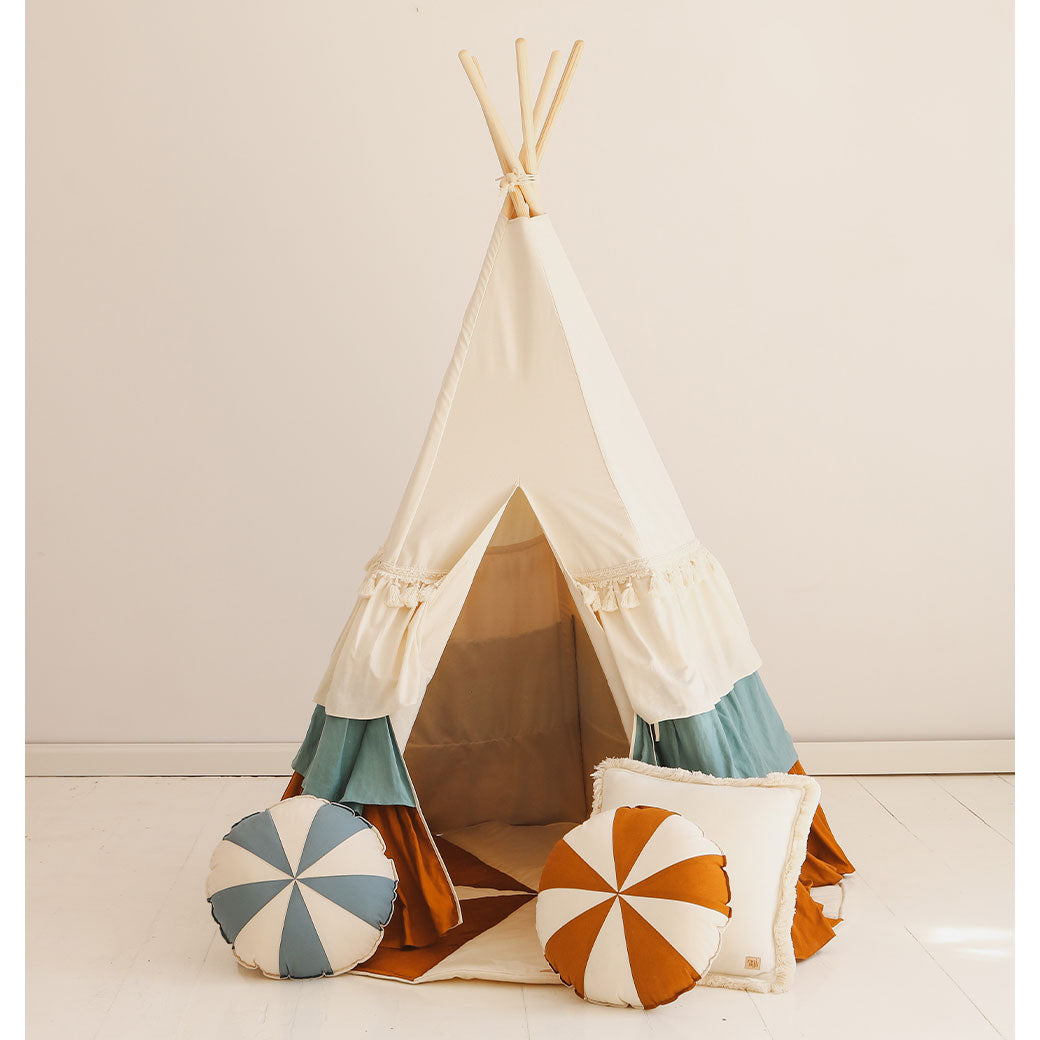 Round Patchwork Pillow