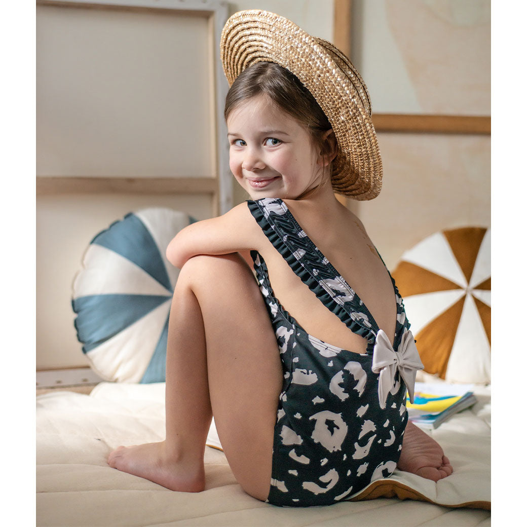 Round Patchwork Pillow