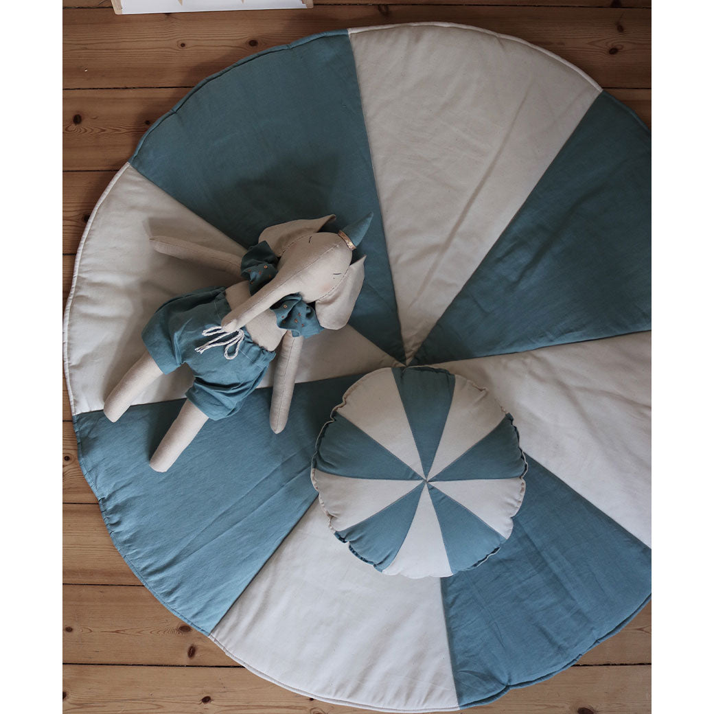 Round Patchwork Pillow