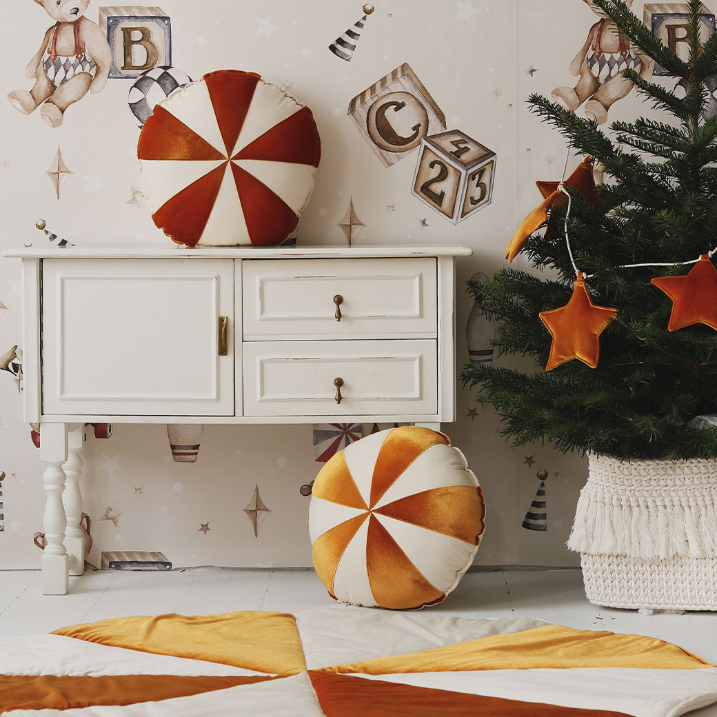 Round Patchwork Pillow