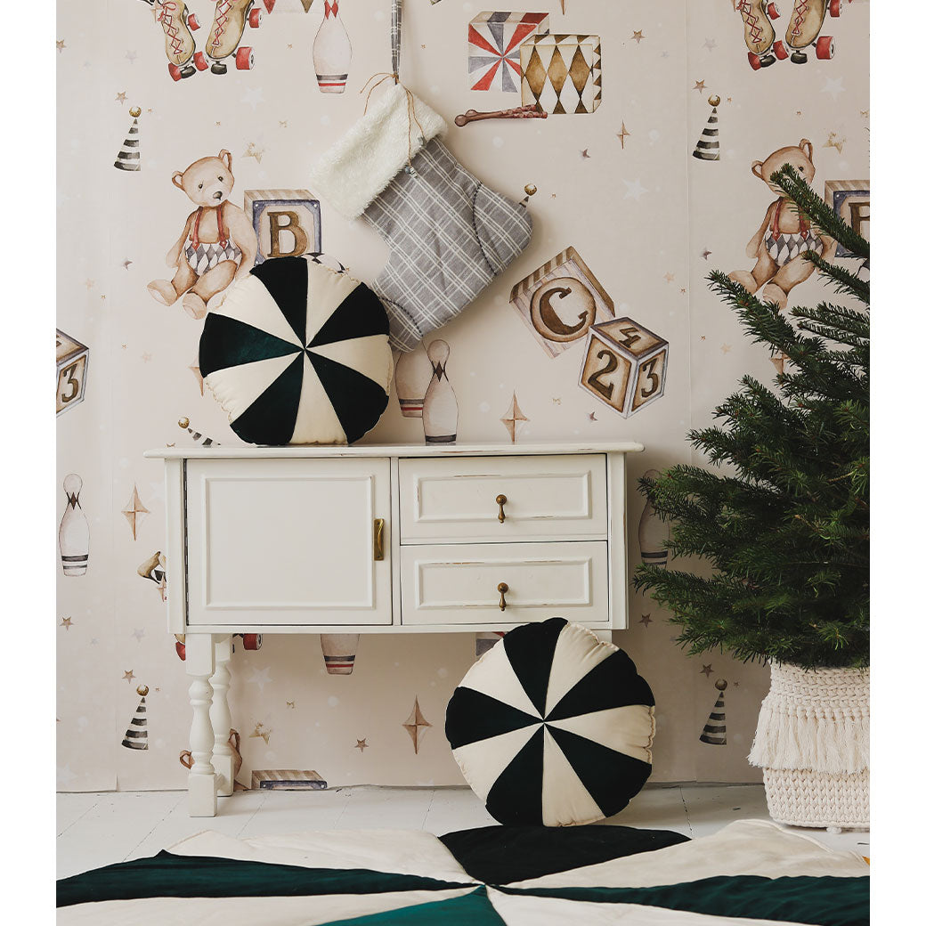 Round Patchwork Pillow