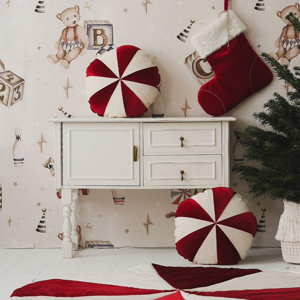 Round Patchwork Pillow