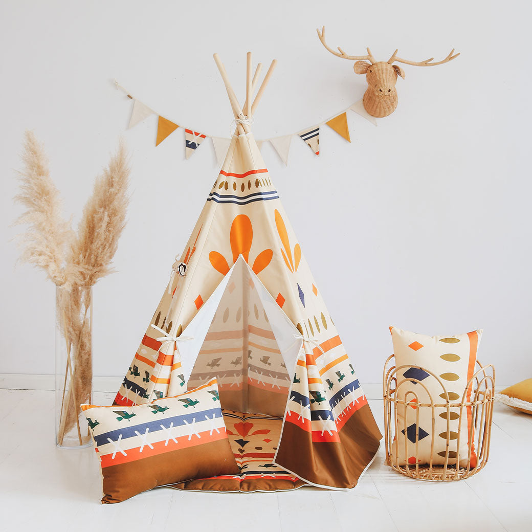 Teepee Tent with Pattern and Mat Set
