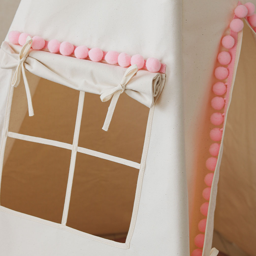 Teepee Tent with Pompoms