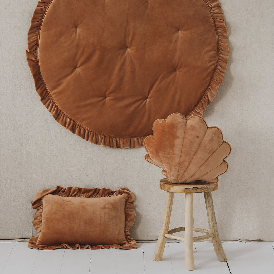 Velvet Shell Pillow