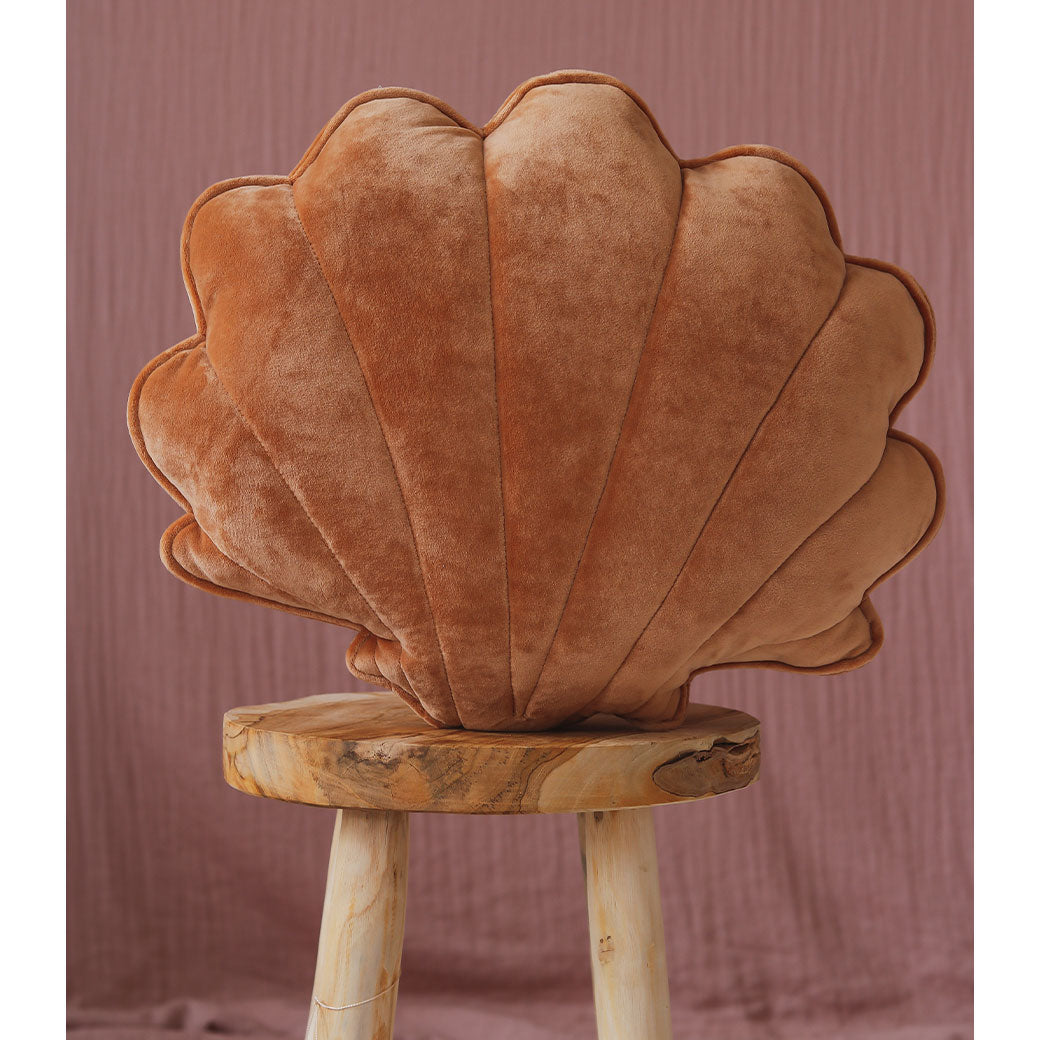 Velvet Shell Pillow