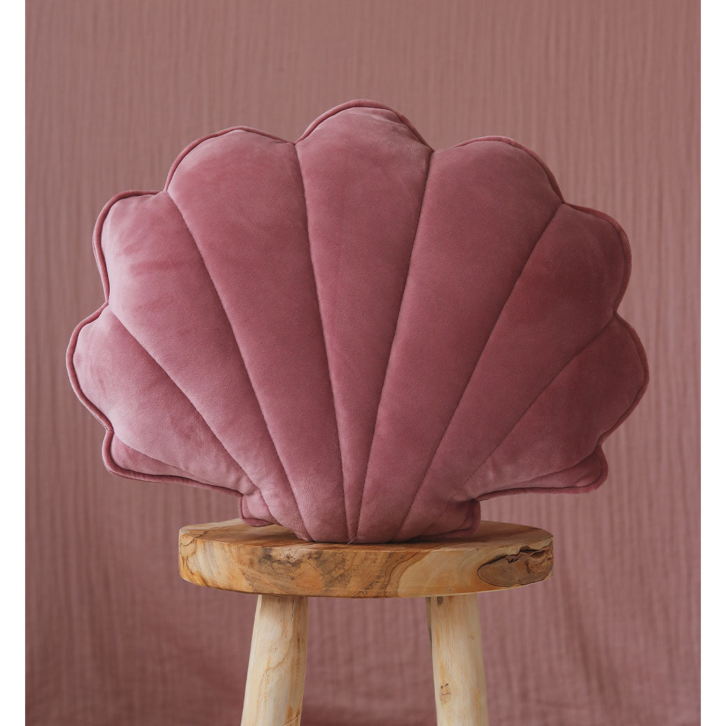 Velvet Shell Pillow