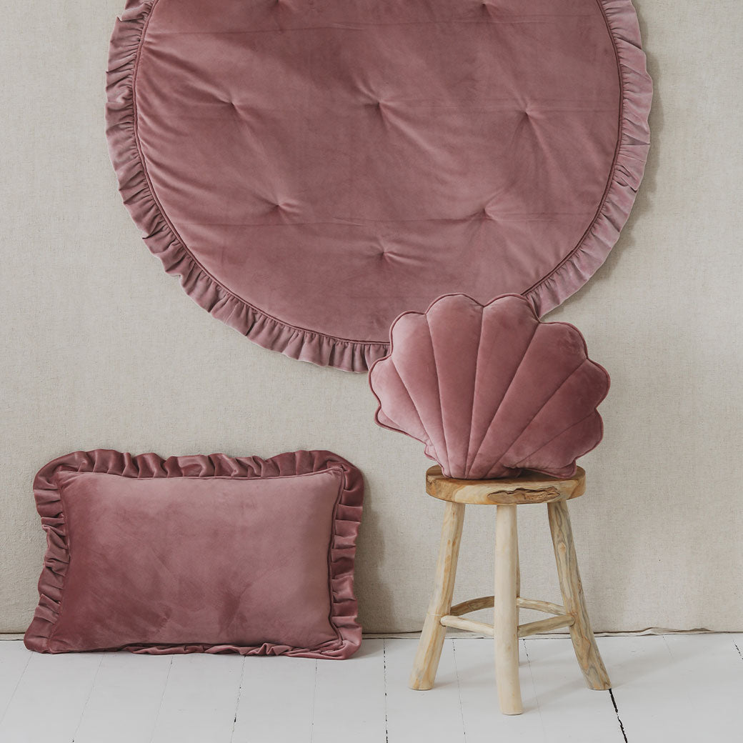 Velvet Shell Pillow