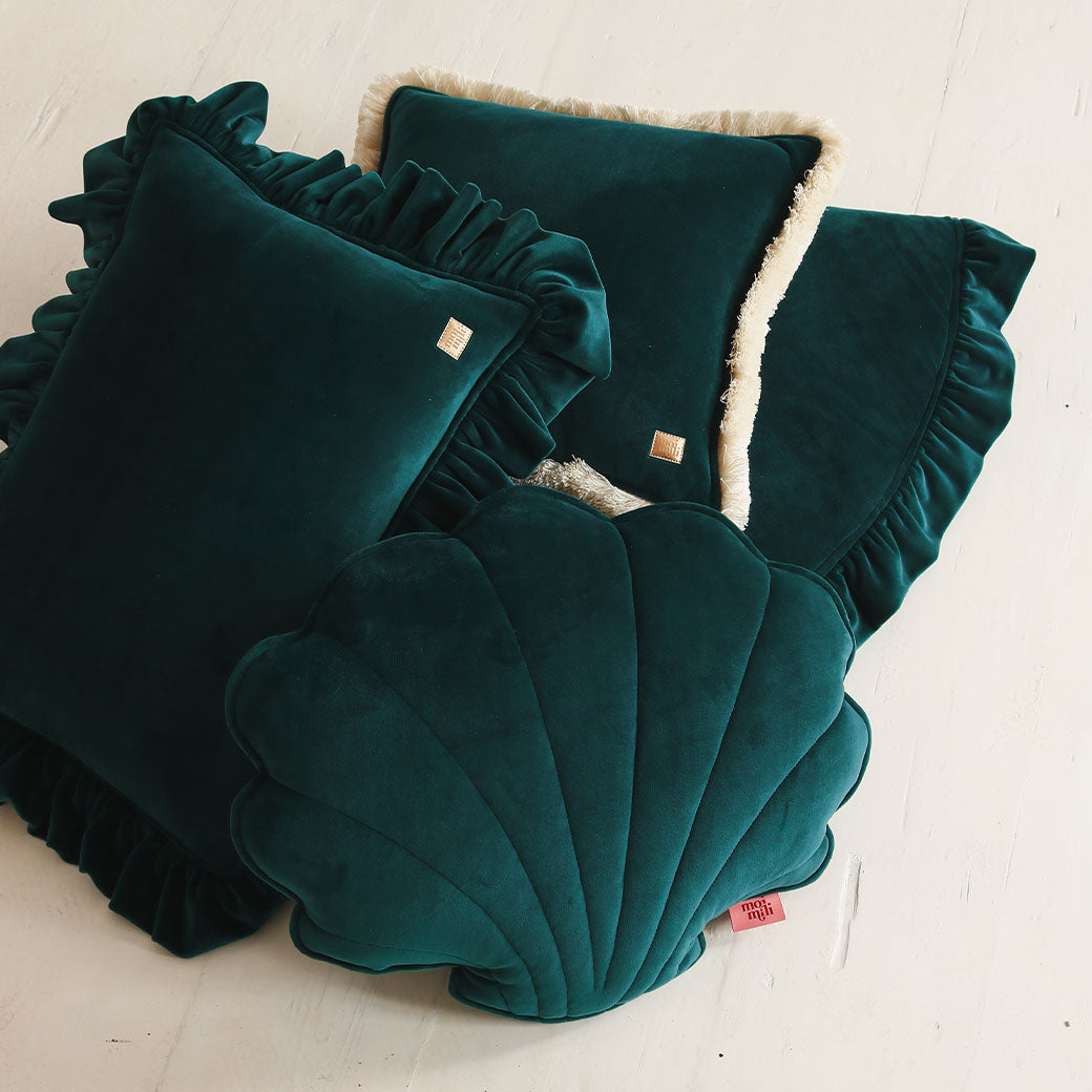 Velvet Shell Pillow