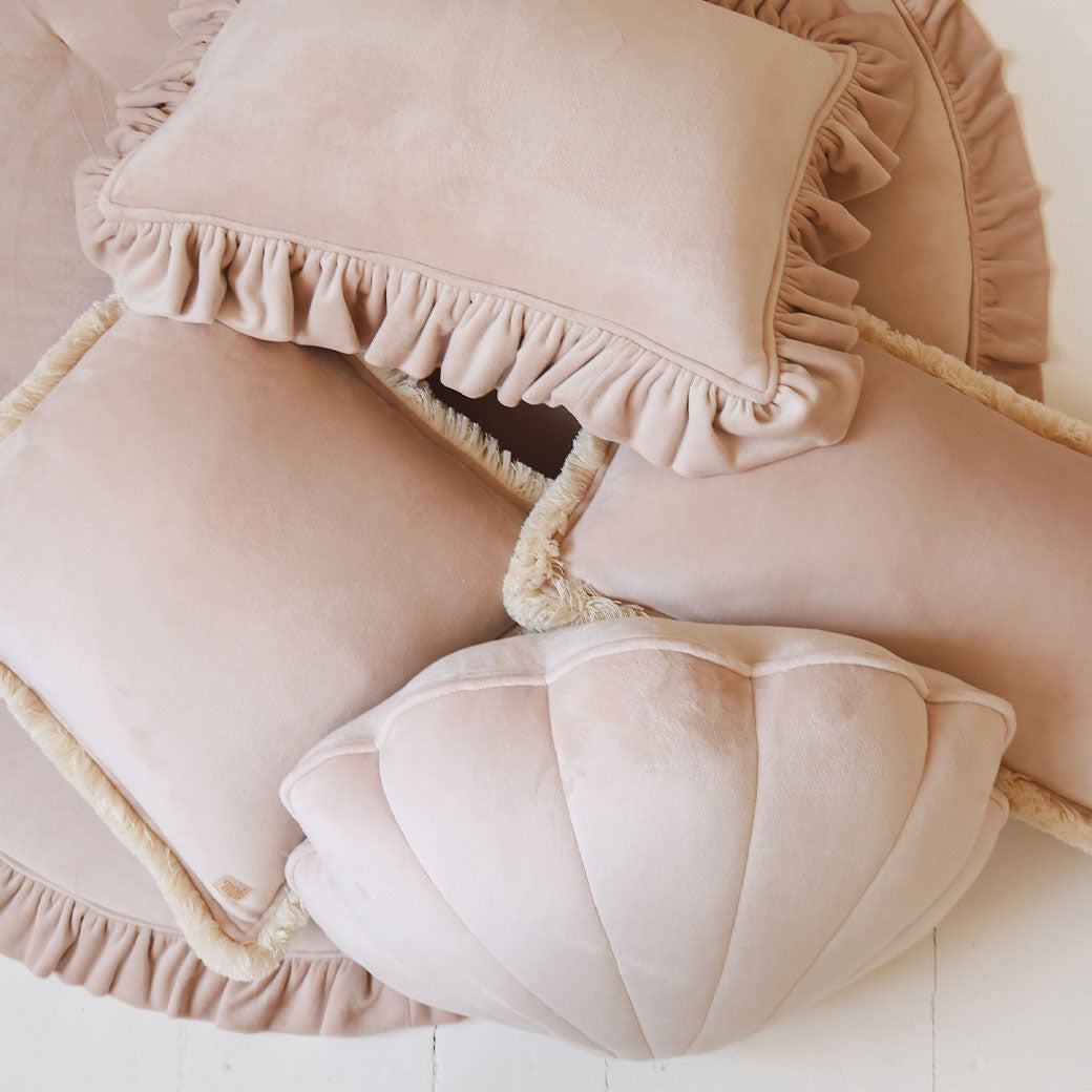 Velvet Shell Pillow