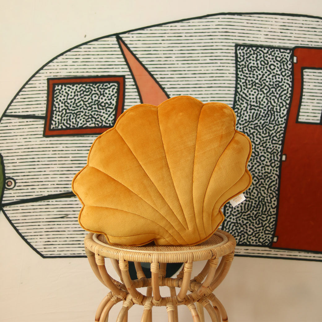Velvet Shell Pillow